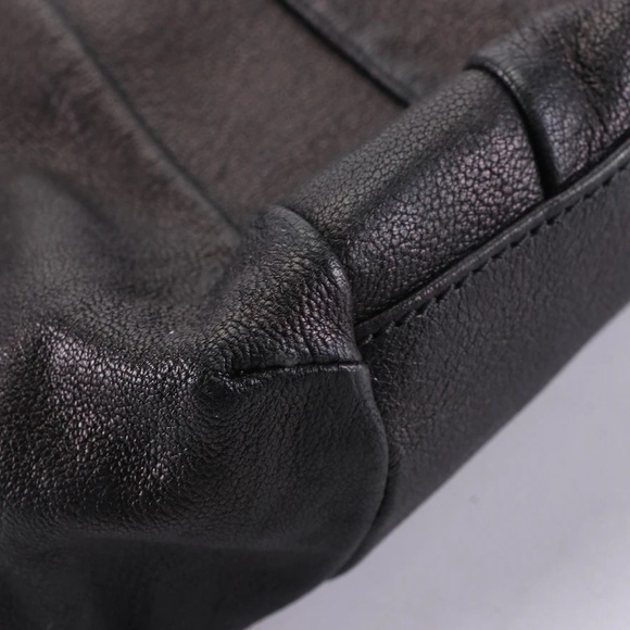 Salvatore Ferragamo Vara Bow Pleated Soft Tote in Leather - Picture 8 of 9